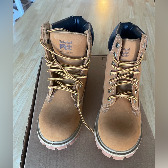 Timberland Pro - Women’s sz 7 - steel toe - tan. NWT, never worn. - Picture 6 of 7